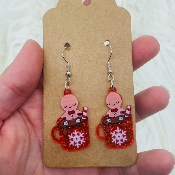 New gingerbread in coffee mug Christmas earrings - Picture 1 of 1
